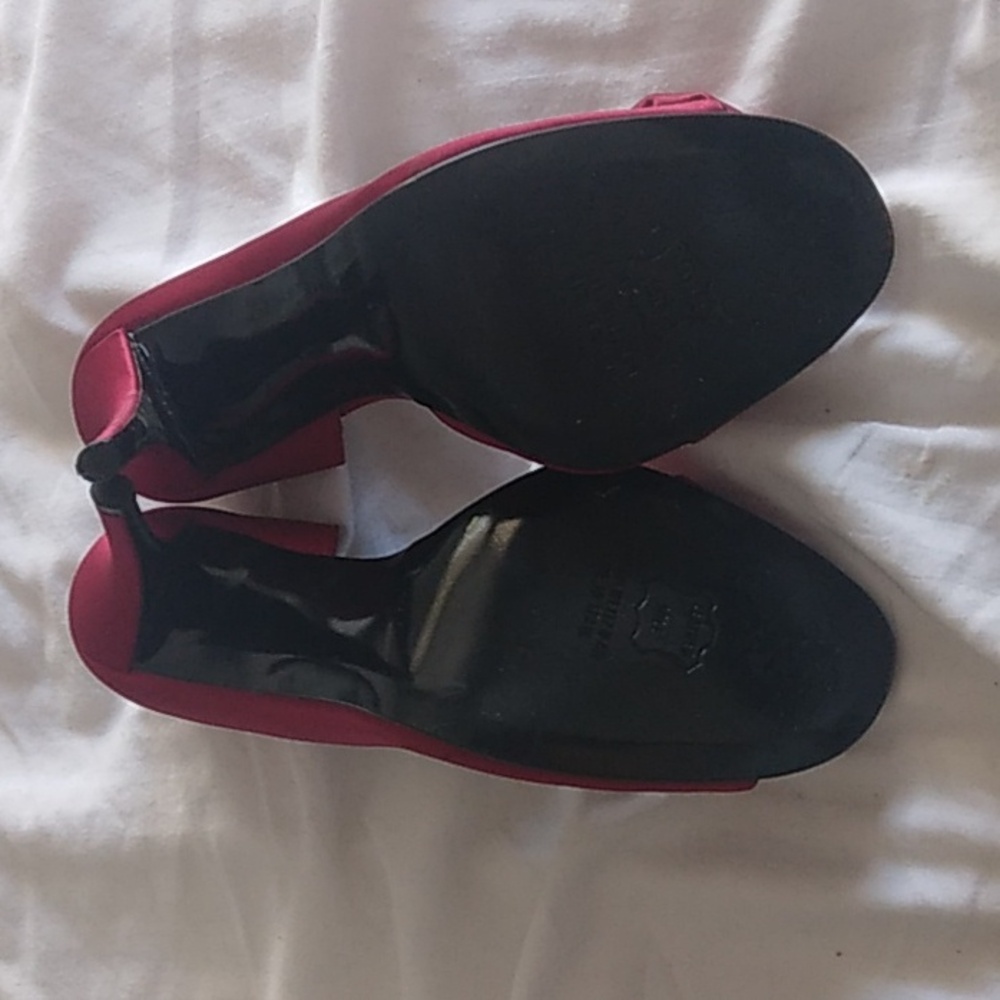 Shoes - Picture 3 of 3